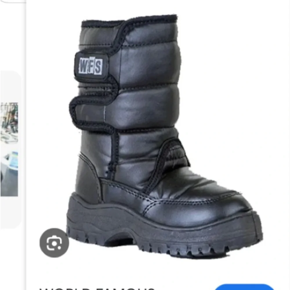 WFS Black Winter Boots size 7 Straps  new condition world famous sports